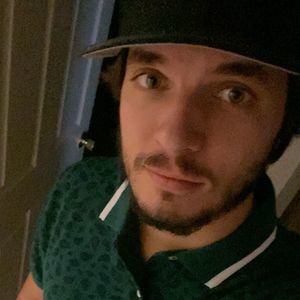 Meet your Posher, Derek